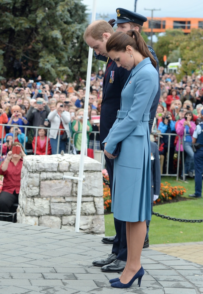 Kate e l’omaggio ai caduti