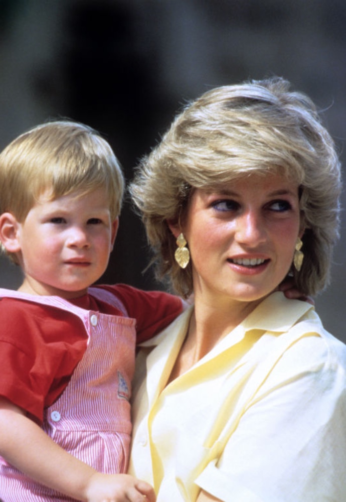 Harry: le foto più belle dei suoi 30 anni